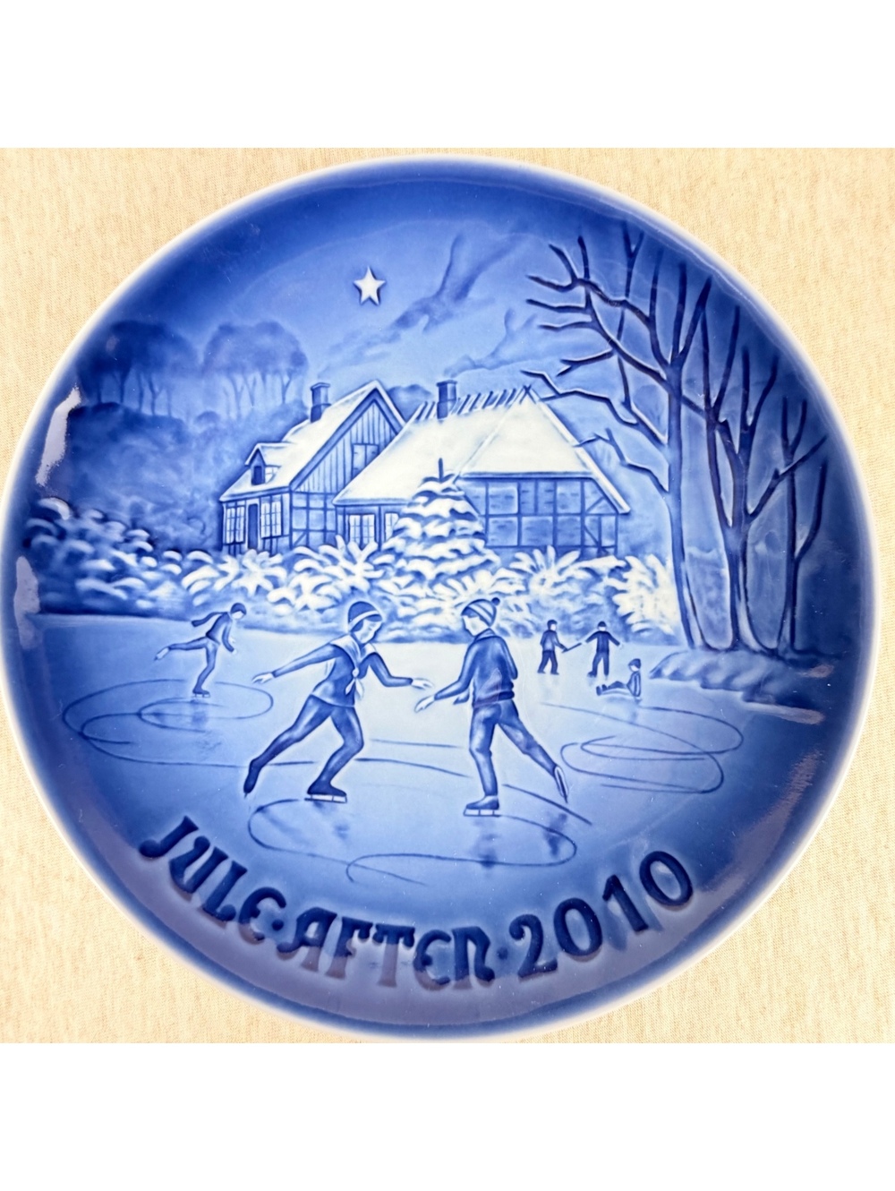 Bing & Grondahl 2010 Christmas Plate Ice Dancing Lake Box COA Denmark
